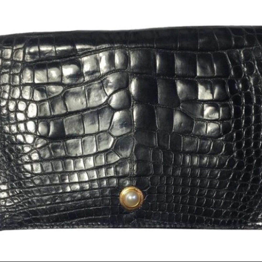 Chaumet passport case.